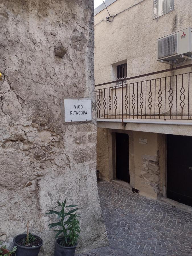Casa Pitagora Vila Pesche Exterior foto